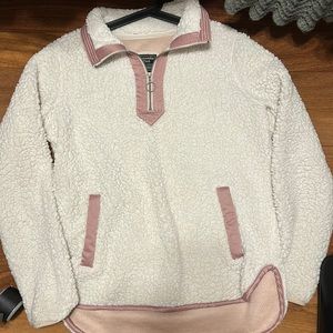 Abercrombie sherpa size S